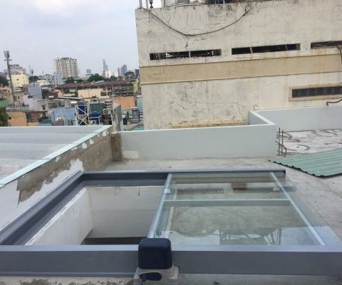 Giếng trời tự động 2026