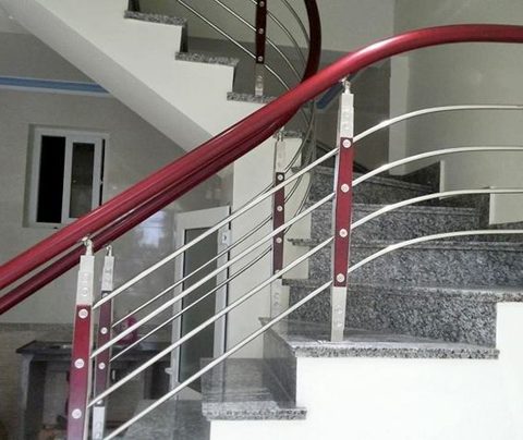 Cầu thang inox mới nhất 2022